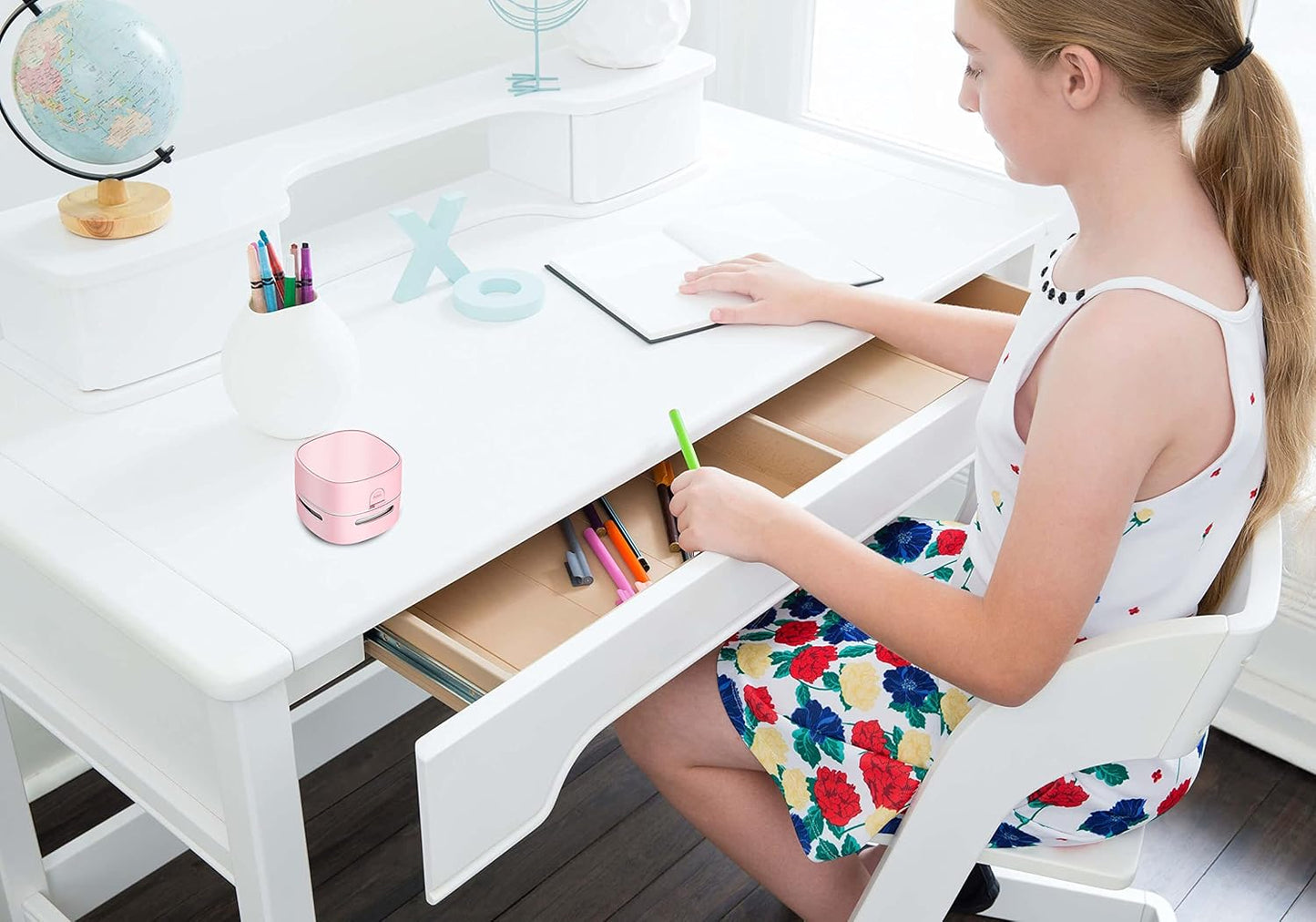 Desktop Vacuum Cleaner, Mini Table Dust Sweeper Energy Saving,High Endurance up to 400 Mins,360º Rotatable Design for Keyboard/Home/School/Office (Pink)